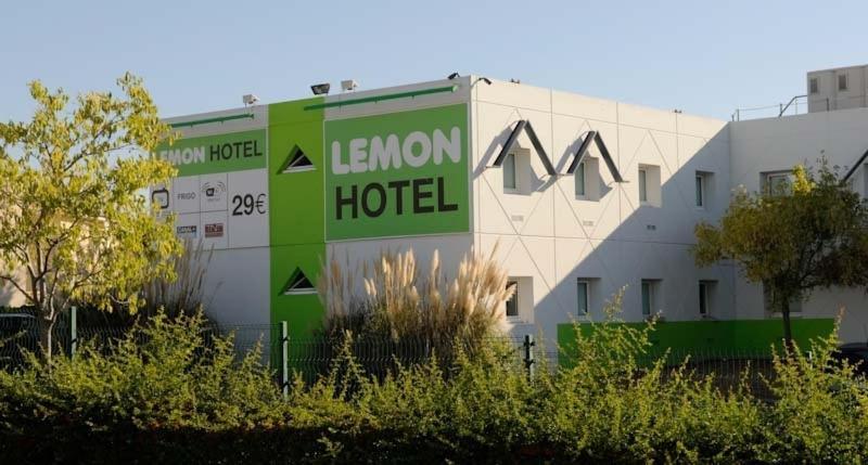 Lemon Hotel Avignon Rochefort Exteriér fotografie